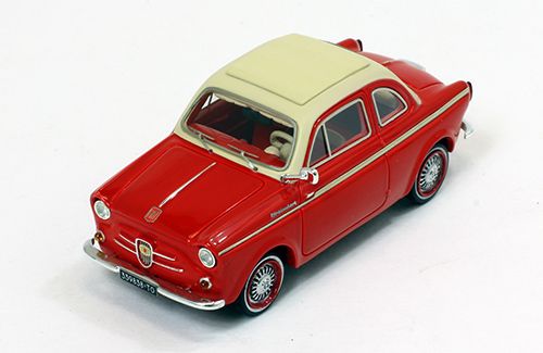 IXO NSU-FIAT Weinsberg 500 1960 (red) PR0021