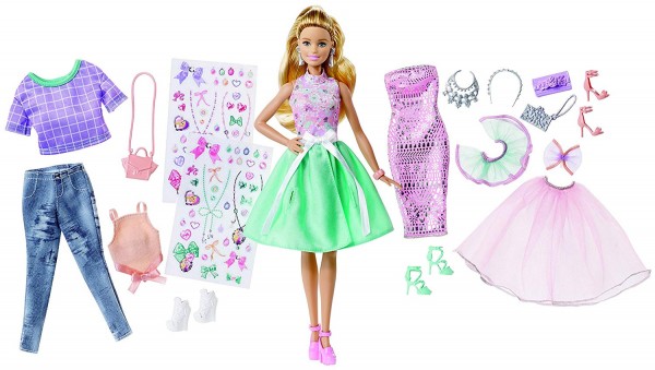 Mattel Barbie Lalka z Ubrankami i Naklejkami DVJ64